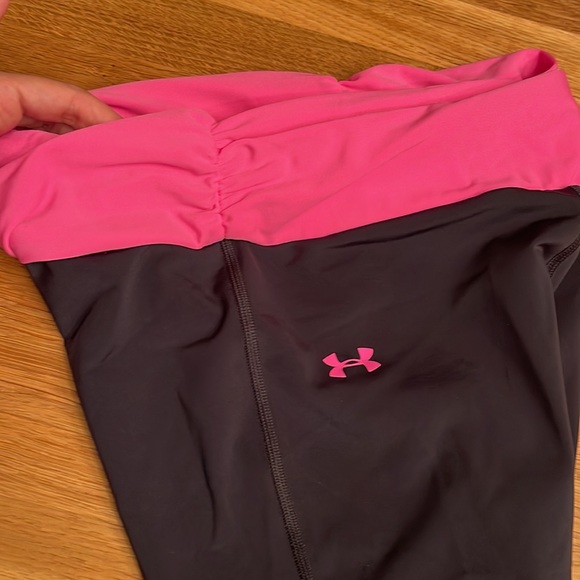 UNDER ARMOUR WOMEN'S SHATTER CAPRI - Picture 6 of 9